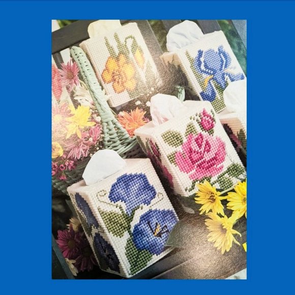 5 Vintage Leasure Arts Craft Leaflets Plastic Canvas Covers Coasters Holiday - Picture 10 of 13